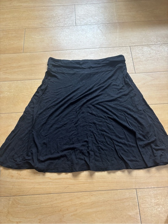 GAP Dresses & Skirts - GAP Black Foldover Skirt size XS